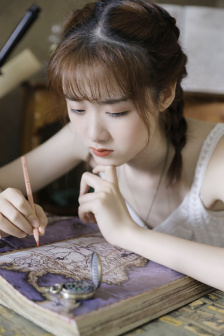 女人巨大荫蒂勃起
